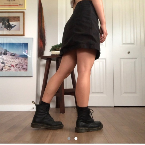 Black Button Hollister Skirt - Picture 2 of 2